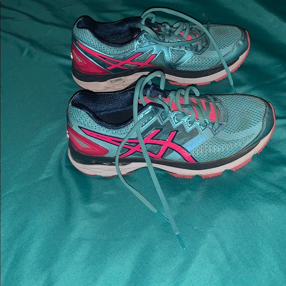 ASIC Running shoes!